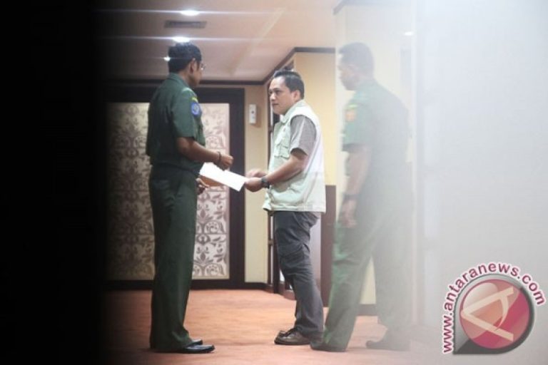 20141006KPK-GELEDAH-KANTOR-GUBERNUR-RIAU-6102014-RM-2.jpg