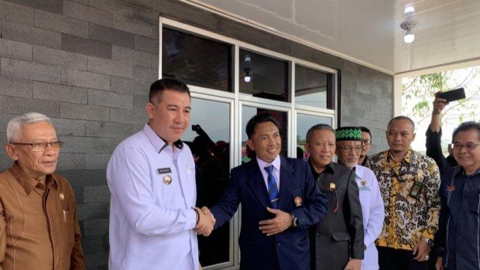 Bupati-Pesawaran-Resmikan-Balai-Wartawan.jpg