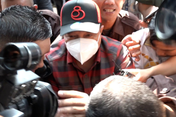 DIREKTUR-ALSINTAN-TERSANGKA-KORUPSI-KEMENTAN-DIPERIKSA-KPK.jpg